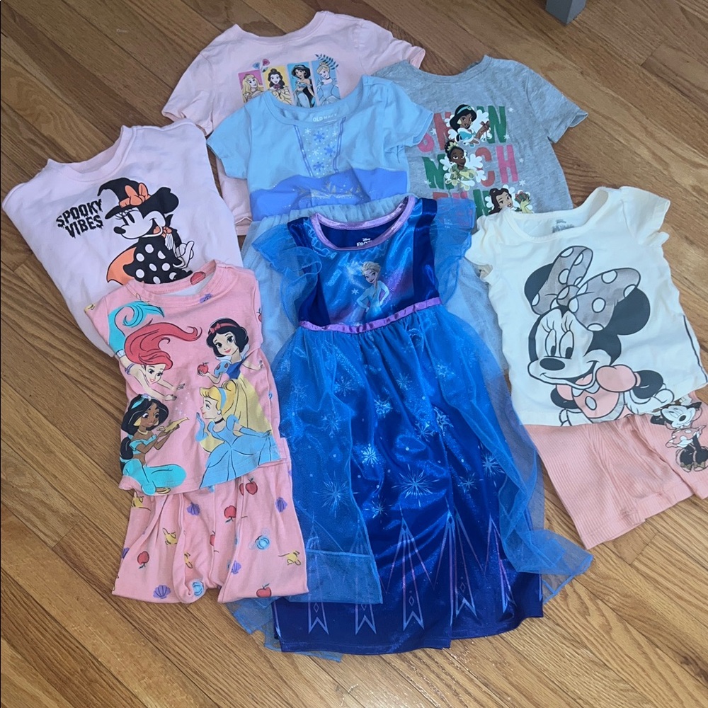 Disney Character Toddler 2T Clothing Bundle